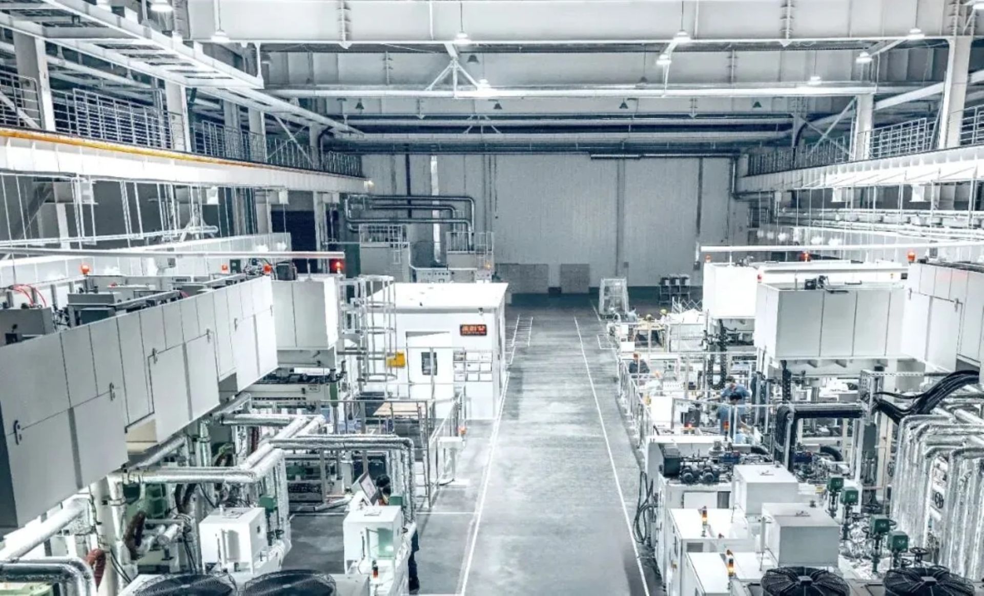 خط تولید خودرو پرنده ایکس‌پنگ