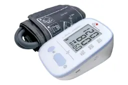 نمای کلی دستگاه فشار خون زنیت مد LD-521 با نمایشگر روشن، نمایش کاف و لوگو
