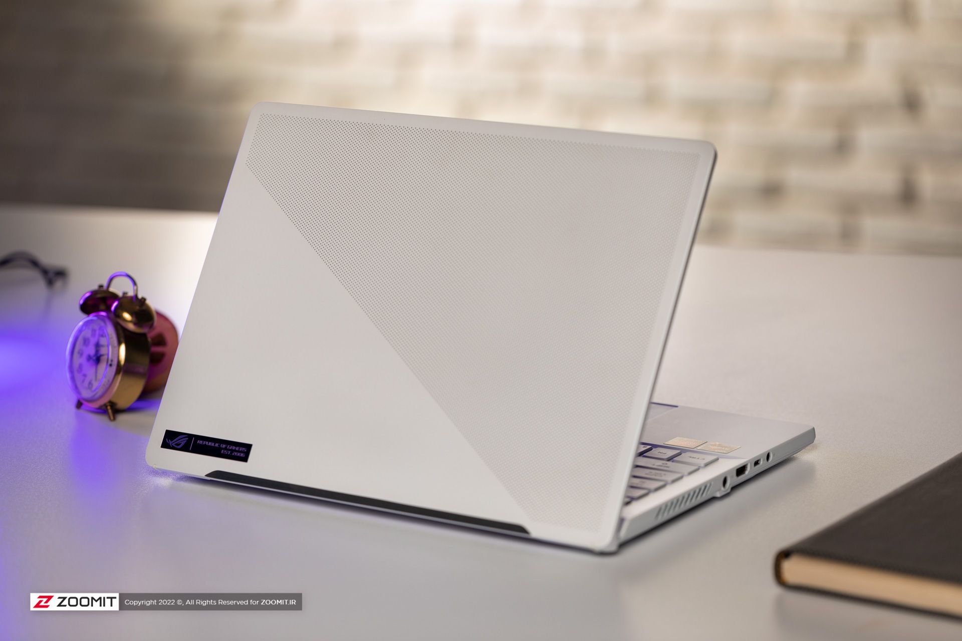 پشت ASUS Zephyrus G14 2022