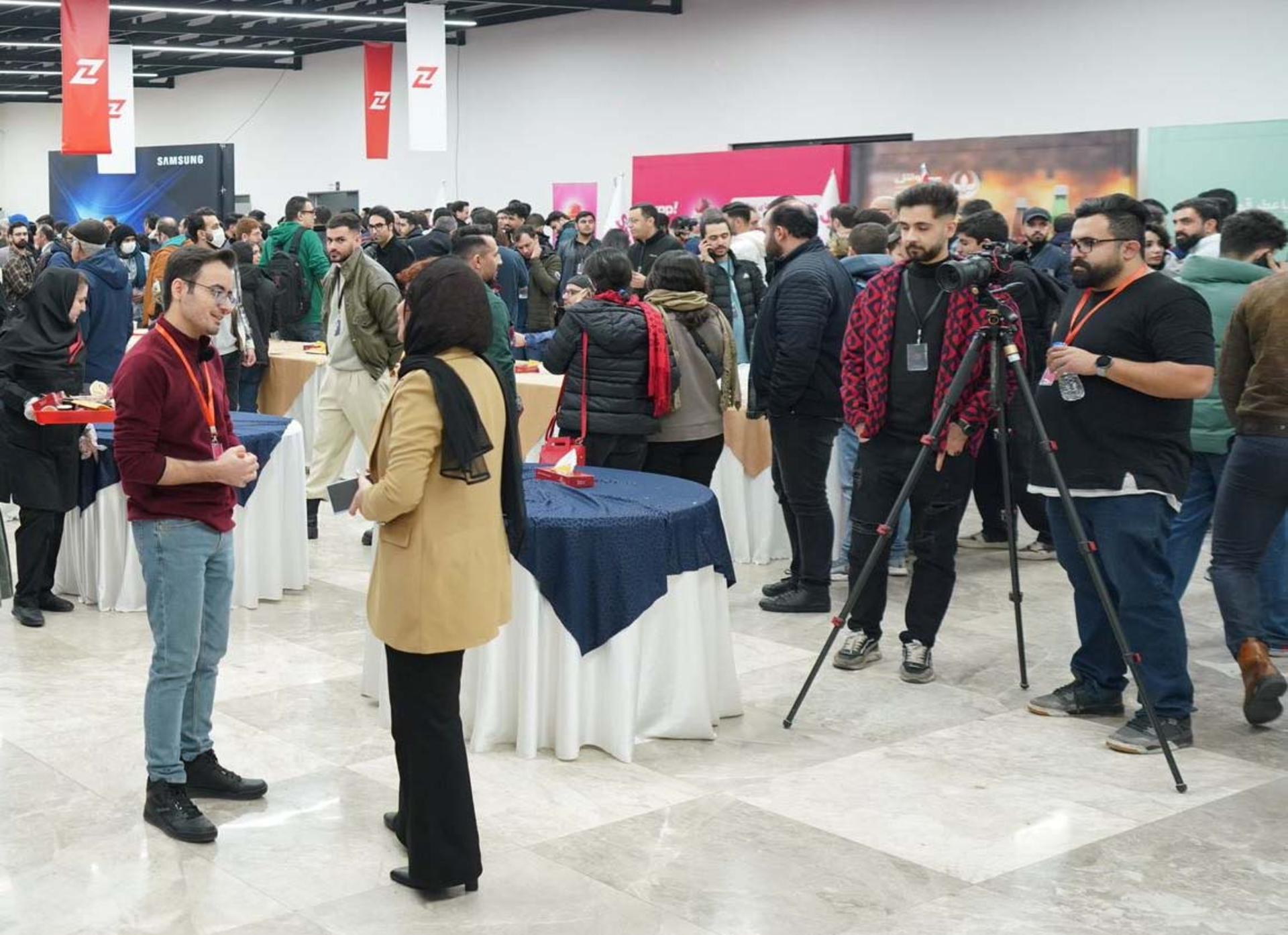 اولین دورهمی زومیت 
