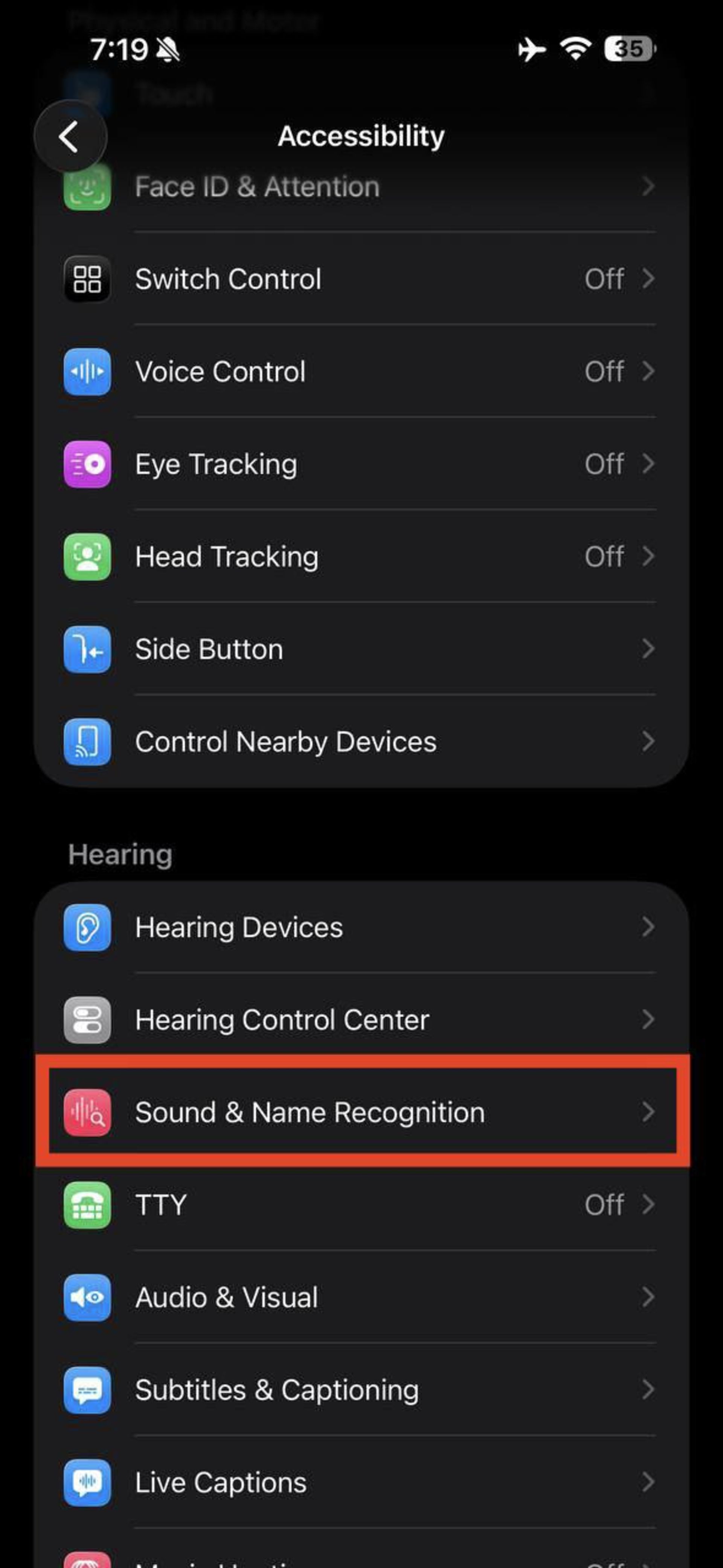 منوی تنظیمات در گوشی‌های آیفون که گزینه‌های مختلف مانند  Sound and name Recognition دارد
